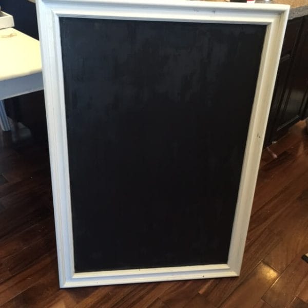 A mirror chalkboard? Who would have guessed~