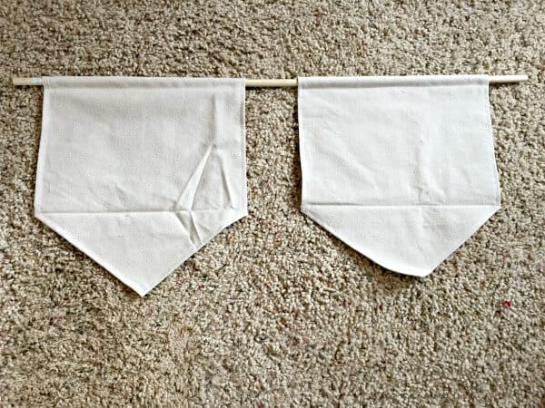 How to make super easy dropcloth fabric signs for your home decor