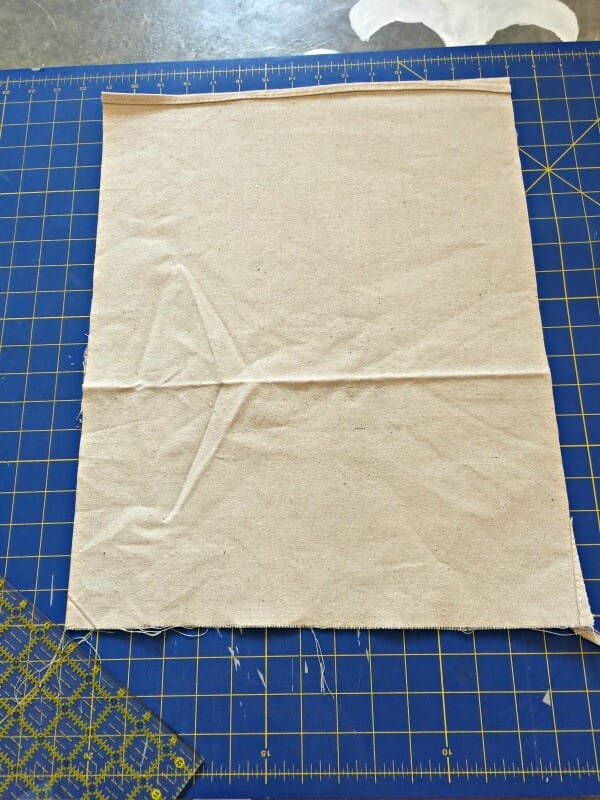 How to make an easy dropcloth fabric sign for your home!