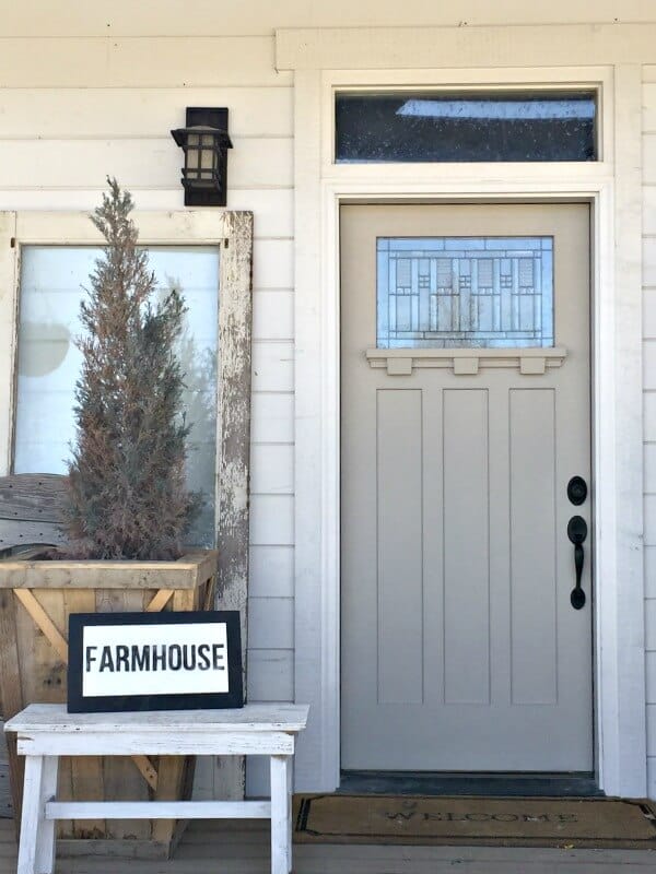 Refresh your front door for spring. True Value paint color Sand Trap was used for the front door. | Twelveonmain.com