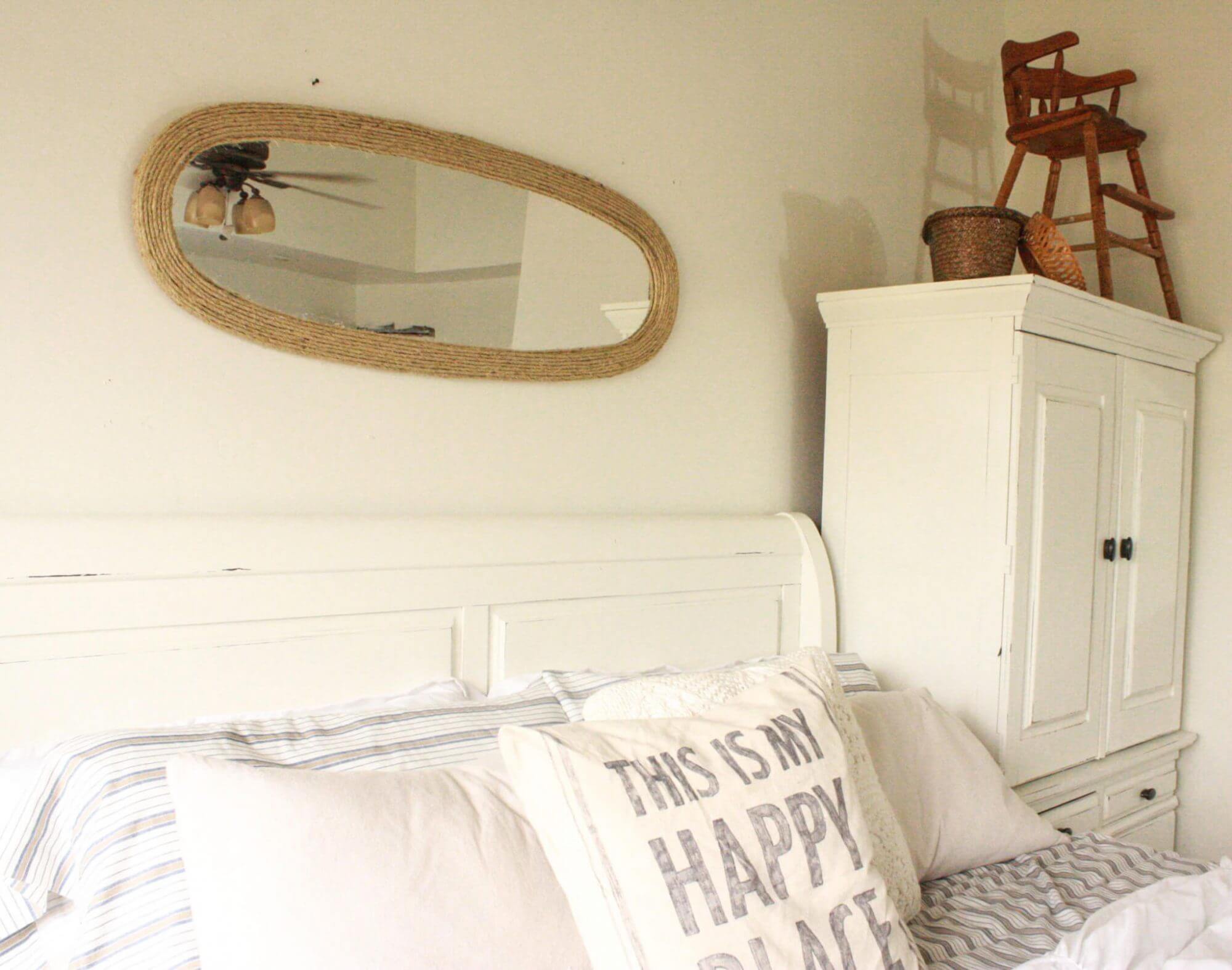 This thrift store mirror makeover is a great update to an otherwise drab and boring mirror. The perfect farmhouse accent. | Twelveonmain.com