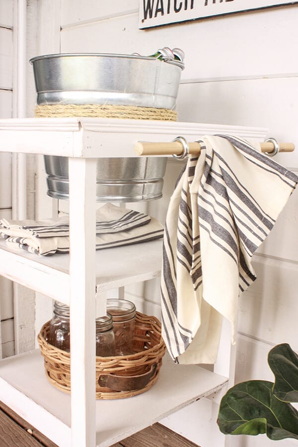 This farmhouse style beverage station is so great!