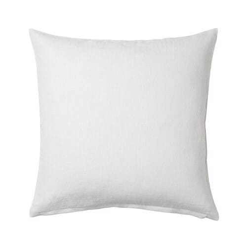 Are you looking for a quick change? Do you love farmhouse style? Im sharing my secret source for the most affordable white pillow!
