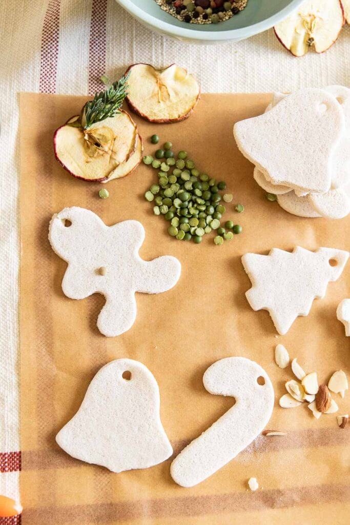 This salt sough recipe is perfect and makes it so easy to make salt dough ornaments for your Christmad tree or Christmas decor.