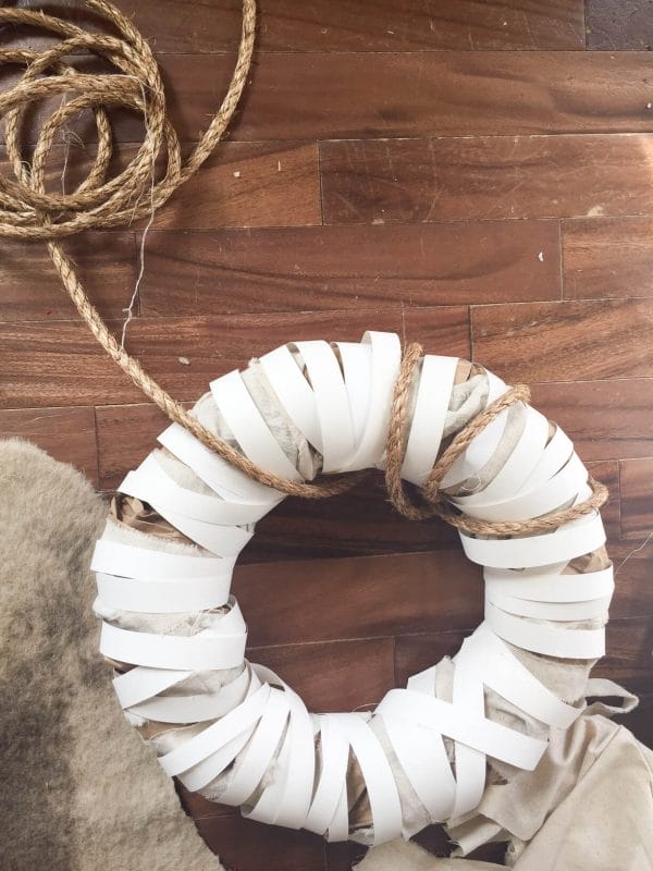 Rope makes any DIY farmhouse wreath better!
