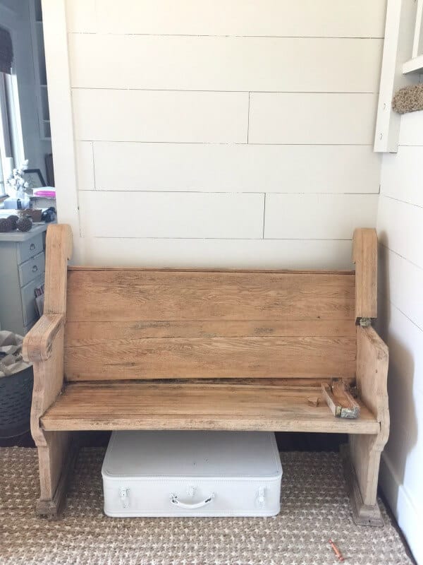 This church pew bench got a makeover! Check it out here!