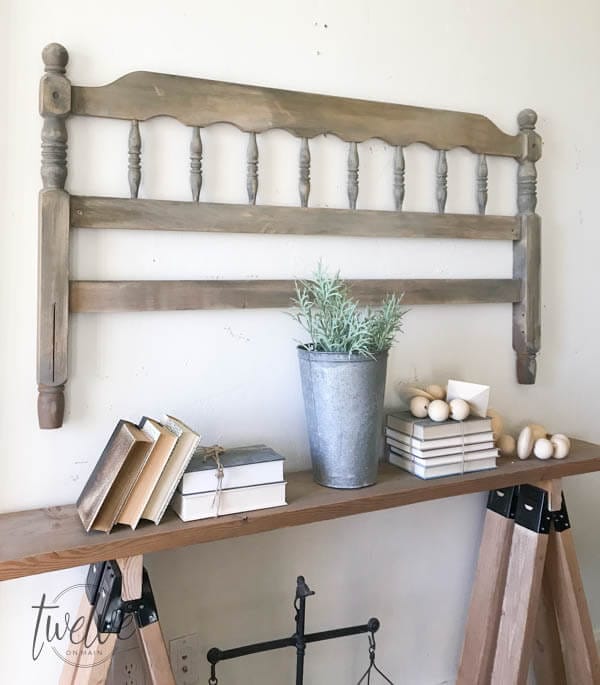 Don't pass up that headboard!at the thrift store Transform that thrift store headboard to farmhouse style wall decor! Such a cool idea!
