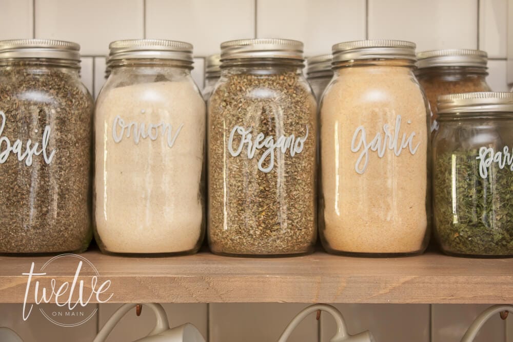 Super easy mason jar spice storage! Such a stylish and functional addition to your kitchen.