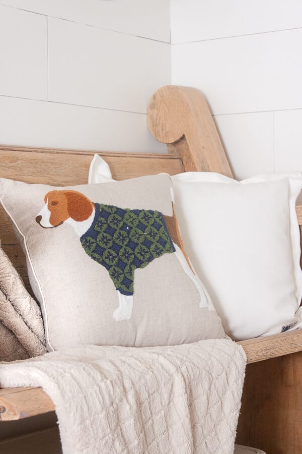Love this dog pillow in this spring entryway! So adorable!