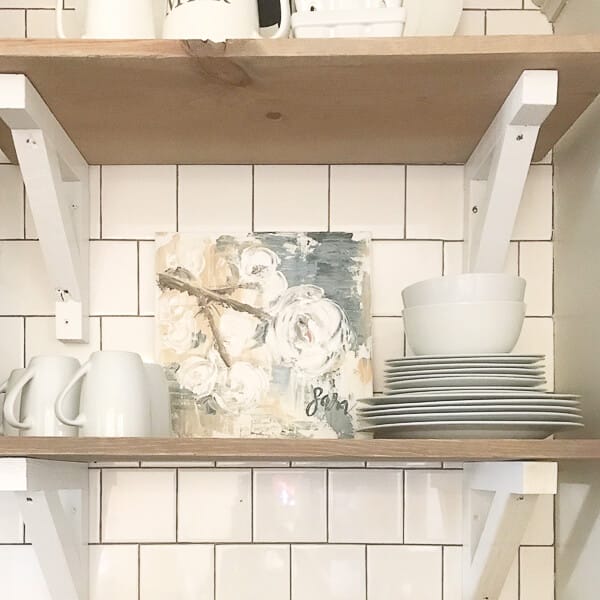 Farmhouse artwork in the kitchen? Yes please! Check out this source!