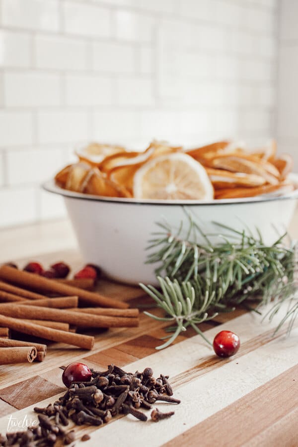 Holiday Stovetop Potpourri (with Printable Gift Tags!) - My Baking Addiction