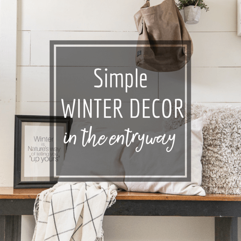Refreshed Winter Decor in the Entryway