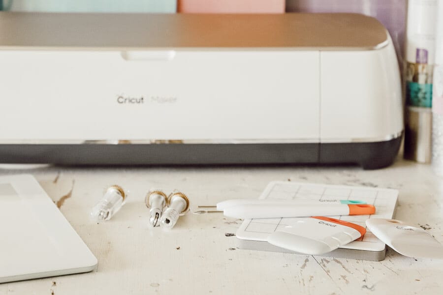 The new Cricut Maker machine in rose gold is pretty and so very fun to use!