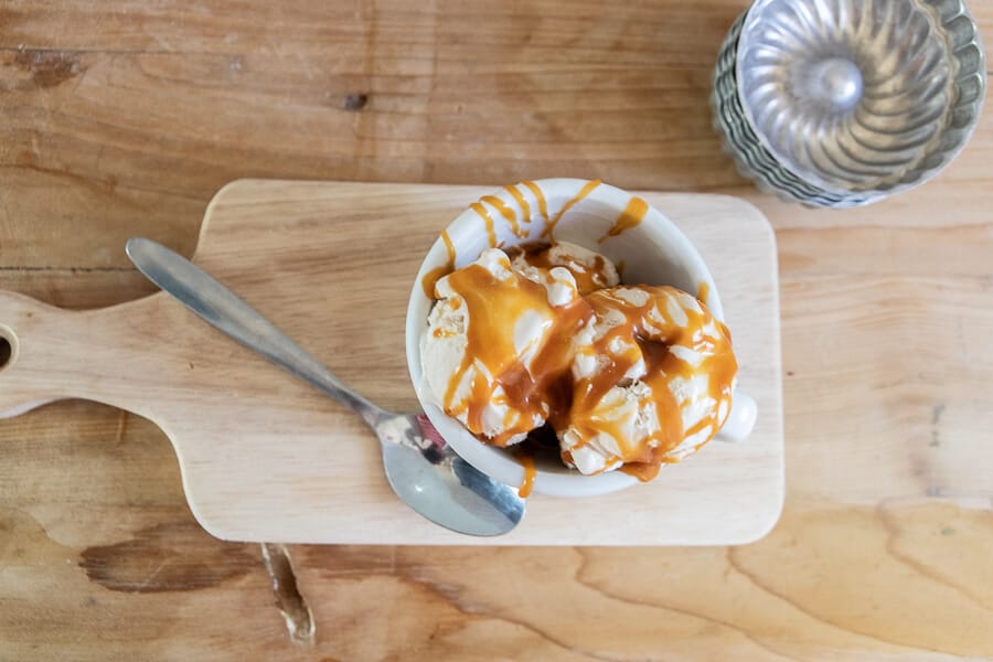 Ooey gooey homemade caramel sauce?  Yes please!  Make this easy 3 ingredient caramel sauce right now!  Use it on ice cream, cakes, pies, or just with a spoon!  This is so easy to make and tastes so good, you will never go back to store bought!