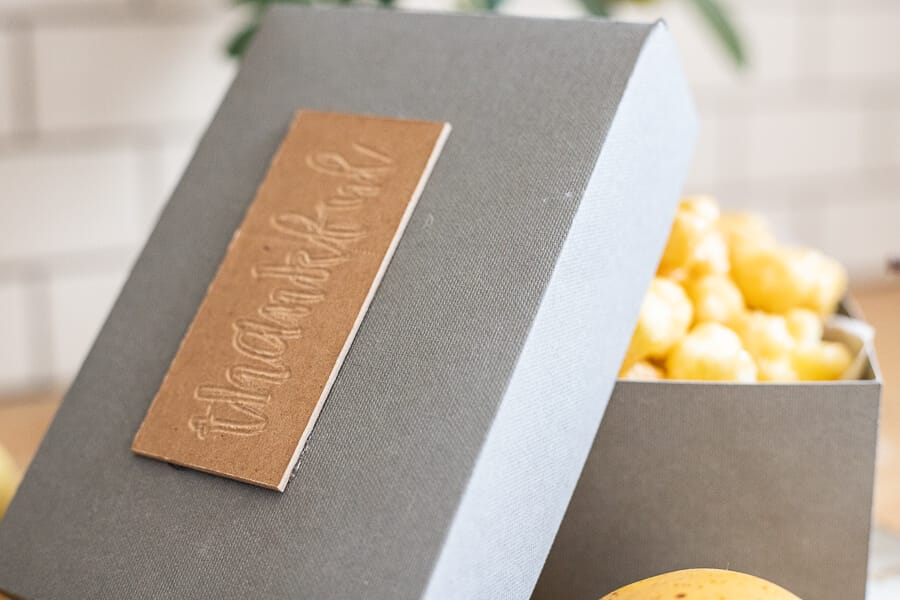 Great neighbor gift ideas using this DIY gift box made on your Cricut Maker! These are the perfect way to say hoe "thankful" you are to those you love.