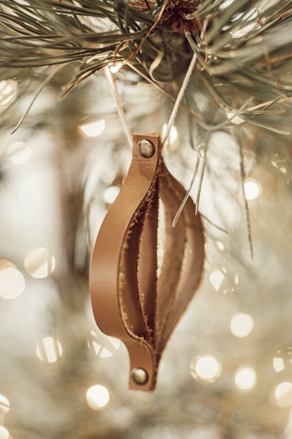 Gorgeous leather Christmas ornaments that are so easy to make! Check out this easy Christmas DIY decor!