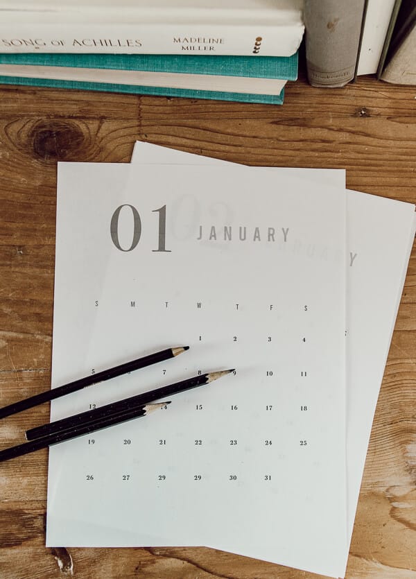 Get your own FREE 2020 printable calendars! I have 4 new 2020 calendars available now!!!  They are stylish and functional!  Click here to get organized for 2020!