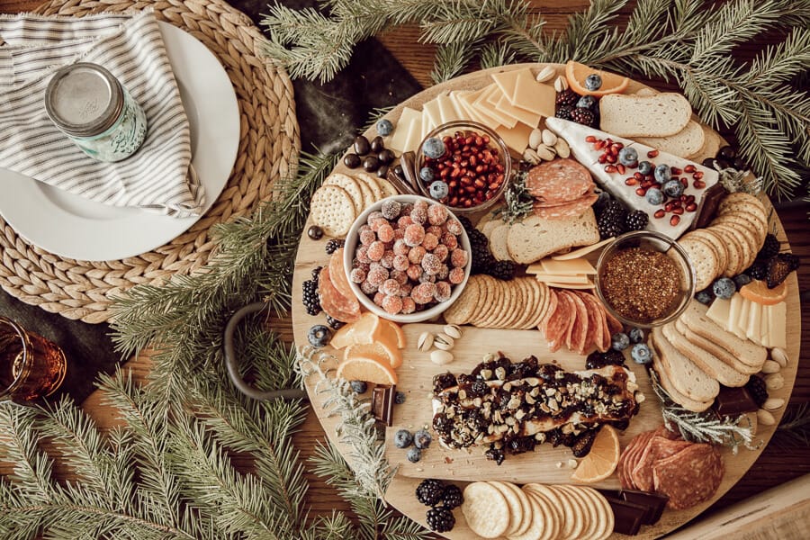Sweet and savory holiday charcuterie board ideas! Check these ideas for charcuterie board and take your holidays up a notch!