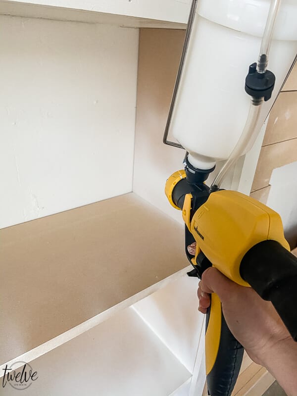 How to use a Wagner paint sprayer to paint office bookshelves