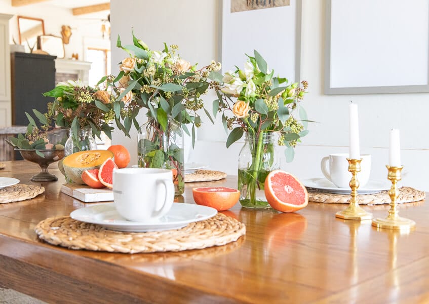 Spring tablescape ideas to give your home a fun bright space! Check out all these great spring inspired table ideas. There are so many!