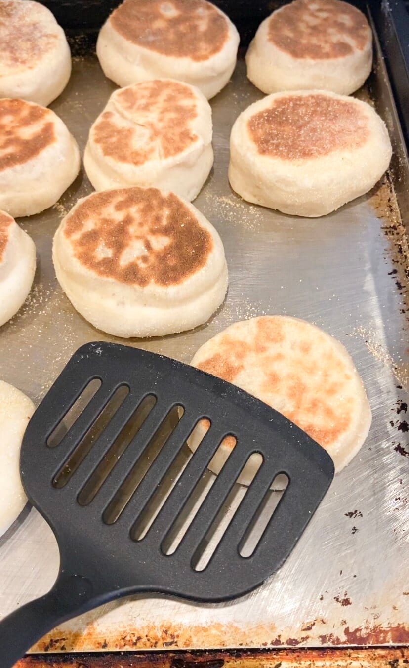English Muffin-maker guards 'nooks and crannies