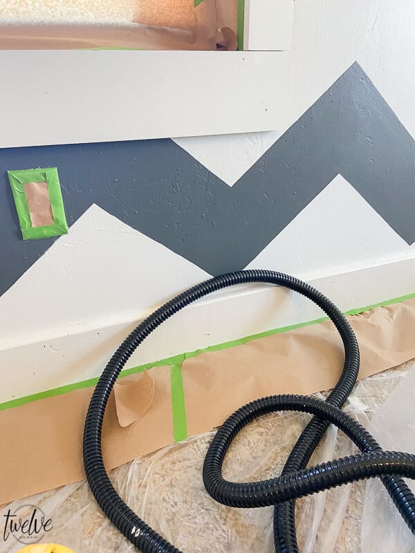 How to paint a room using a paint sprayer.  Check out the step by step instructions, showing how easy it is to get this done in an afternoon.  We used the Wagner Spray Tech Flexio 4300 paint sprayer and it did an amazing job.