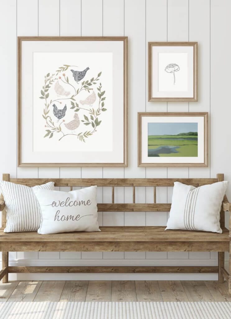 Get your hands on this FREE farmhouse style chicken printable right to your computer!