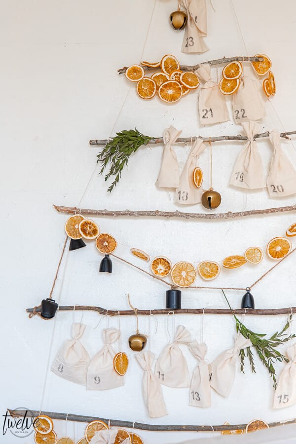 Simple Scandinavian Wall Christmas Tree DIY