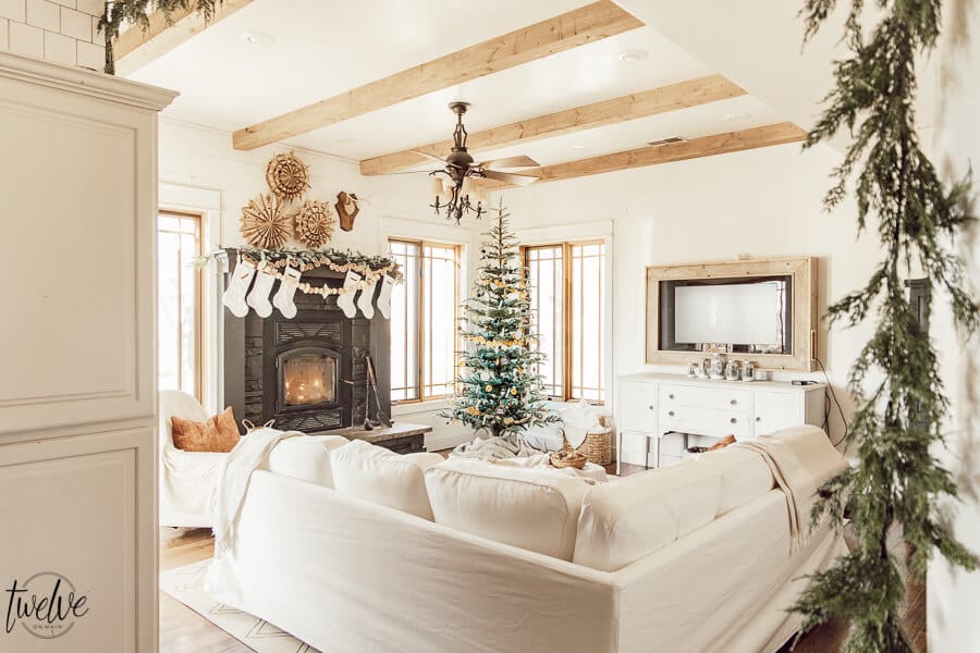 Cozy Christmas Living Room Decor