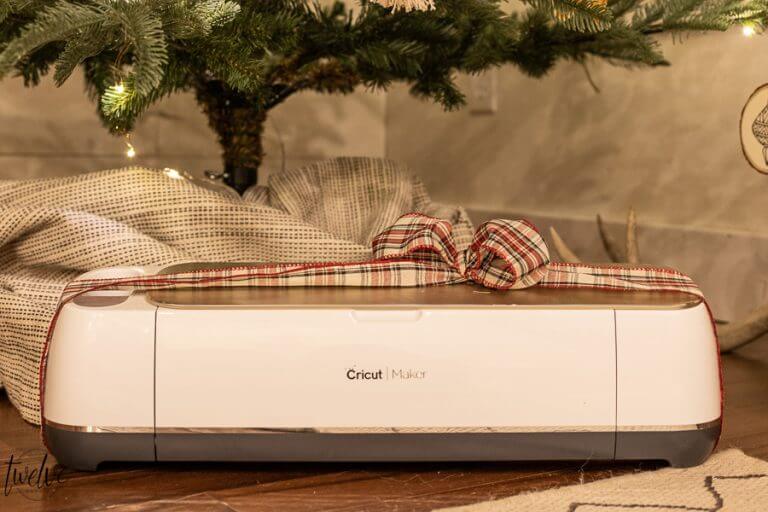 The Ultimate Cricut Holiday Gift for the Crafter or DIYer in Your Life