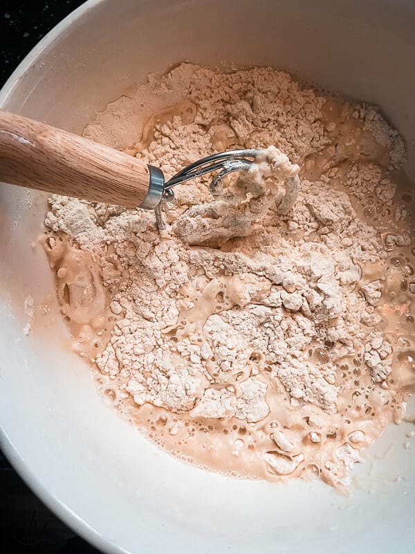 How to mix no-knead bread