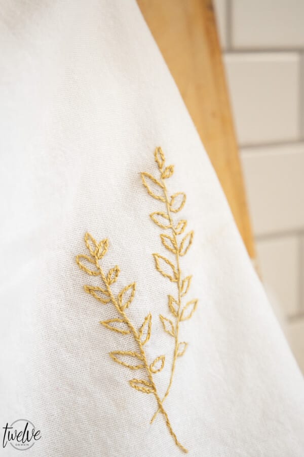 https://e5s8762easd.exactdn.com/wp-content/uploads/2021/03/simple-embroidered-tea-towel-4.jpg