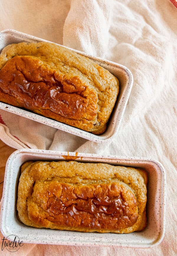 Amazingly delicious and moist gluten free banana bread! This oatmeal banana bread recipe is so easy to make and tastes amazing! The best part is, you probably have all these simple ingredients already in your kitchen.