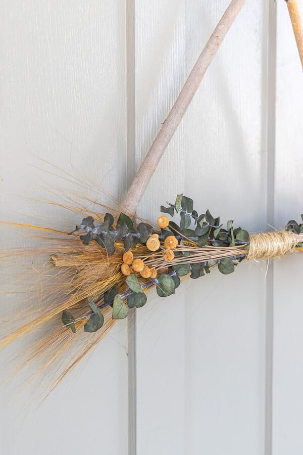 Make a twig garland for FREE!