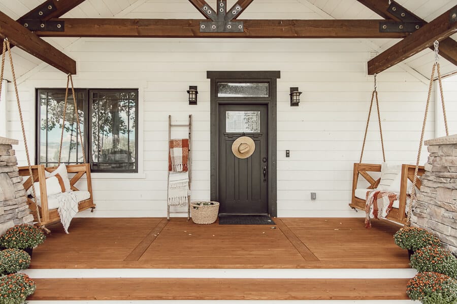 Minimal Fall Front Porch Decor That Is Simple And Elegant - Twelve On Main