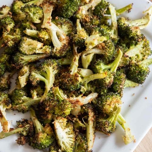 15-Minute Sauteed Broccoli with Garlic and Parmesan - Familystyle Food