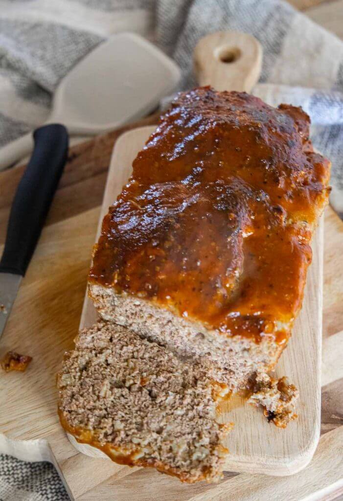 This easy meatloaf recipe is the perfect weeknight meal! This is a gluten free meatloaf recipe as well, full of flavor and so comforting.