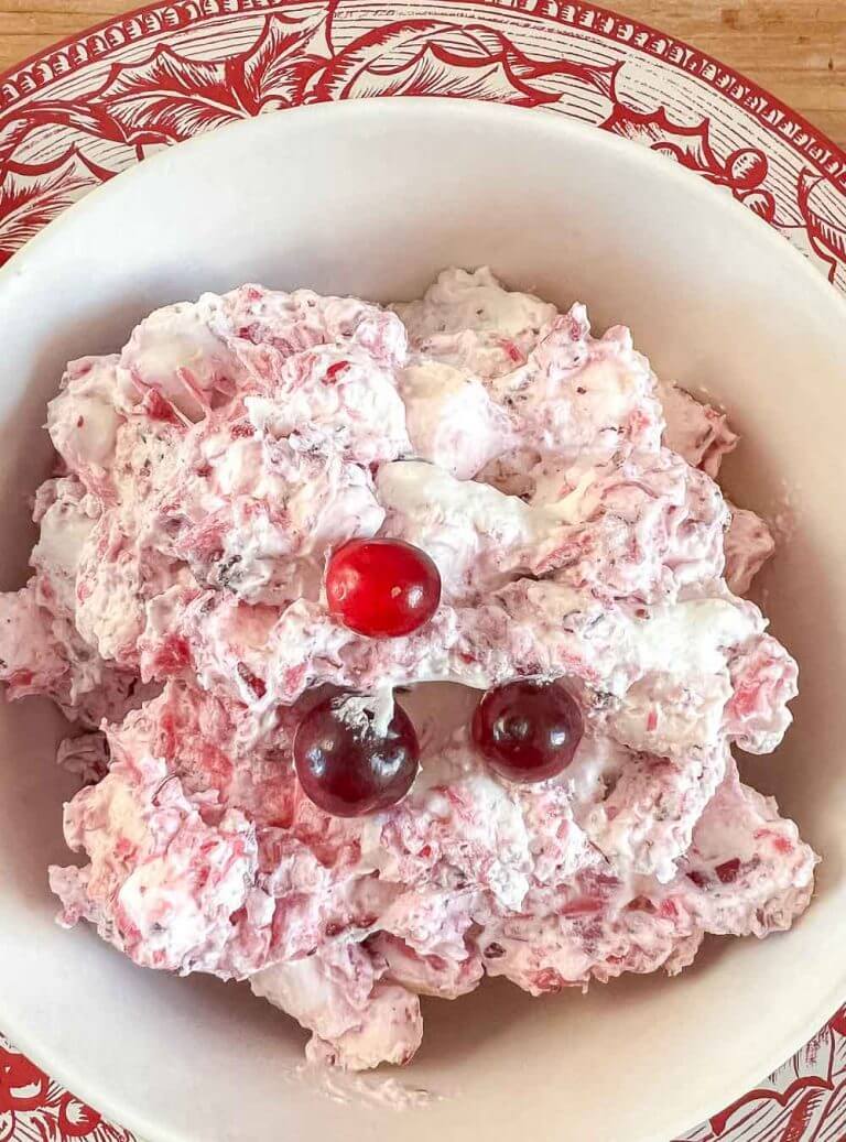 Easy Cranberry Fluff Salad With Marshmallows and Pineapple