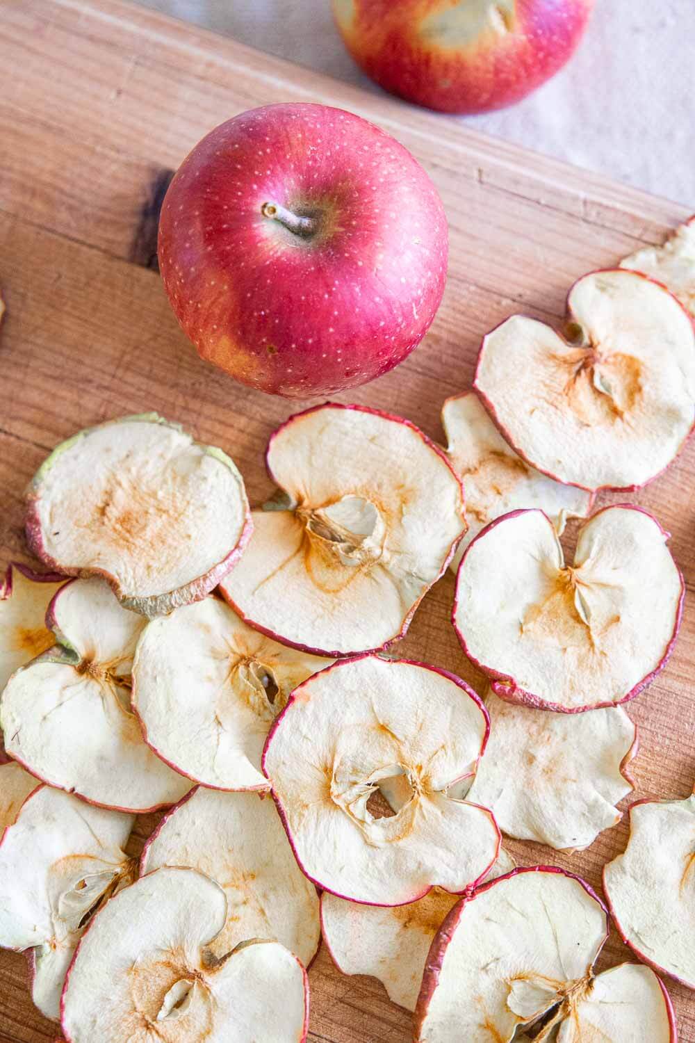 How to Dry Apple Slices for Decoration