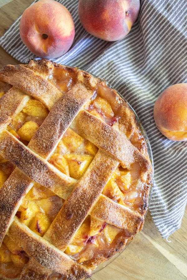 Learn how to make easy, amazing sourdough pie crust. With simple ingredients you can make your own homemade pies, pot pies and more. 